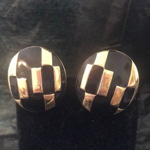FO INC vintage clip on earrings